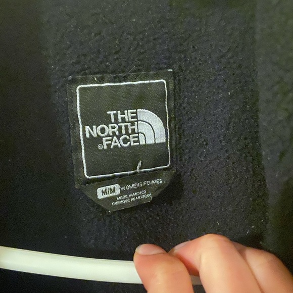 The north face breast cancer awarness jacket - Picture 2 of 5